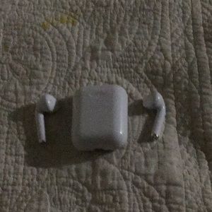 Air pods